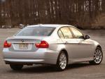 BMW 330i Sedan 2005 года (US)